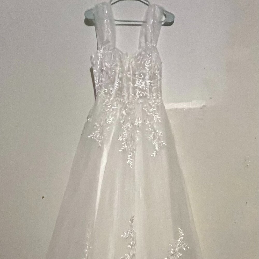 wedding dress